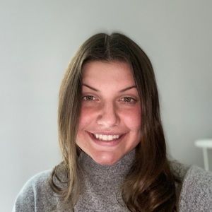 Meet your Posher, Cynthia